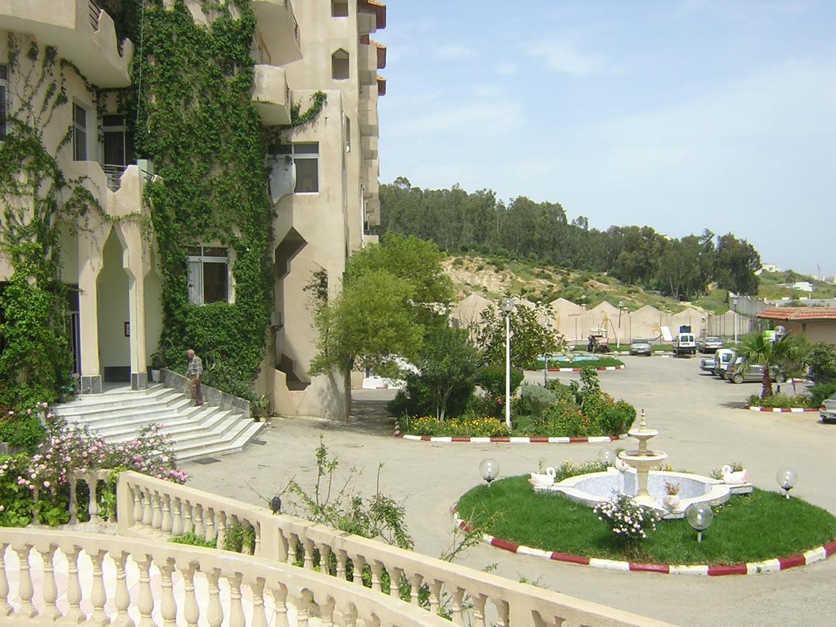 Mimosa Palace Hotel Annaba Bagian luar foto